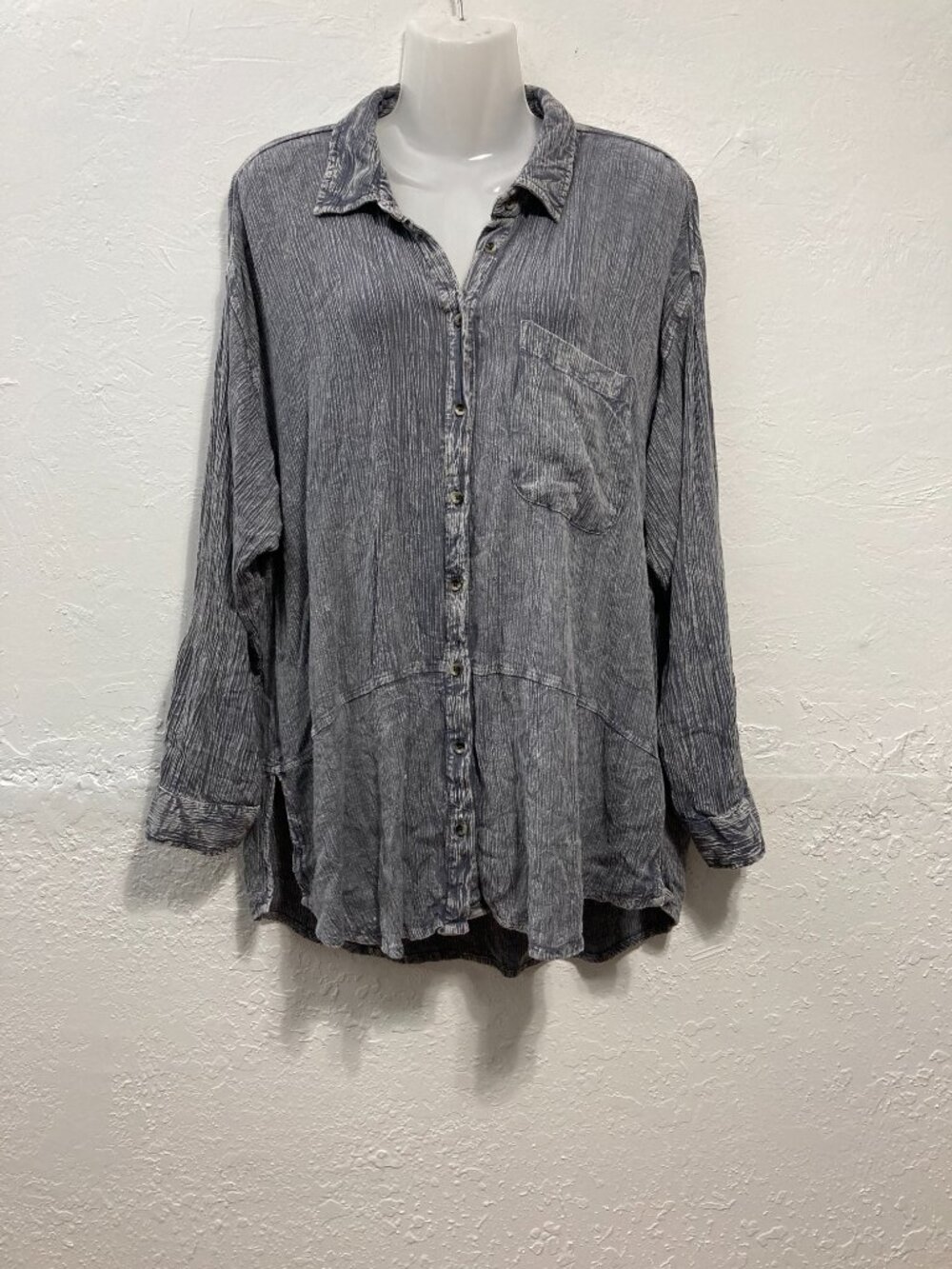 Talori Button Down Shirt Slouchy Mineral Wash Raw Hems Grunge Gauze Gray M